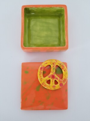 Vintage 70's 3D PEACE SIGN 3