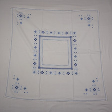 Nostalgic Centrepiece Embroidery 80 x 79 cm Handmade Spring Vintage