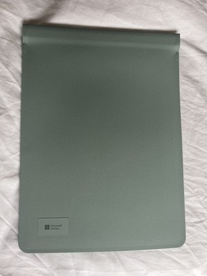 Seltene Microsoft Surface Pro & Surface Pro X Hülle - Salbeigrün