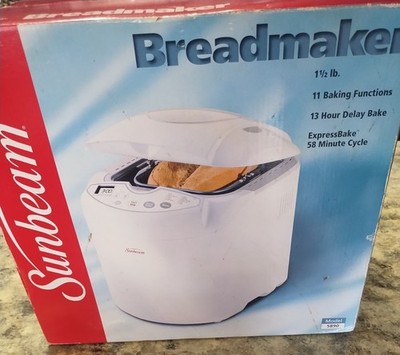 SUNBEAM Programmable Bread Maker Machine Makes 1.5lb Loaf Model # 5890 New