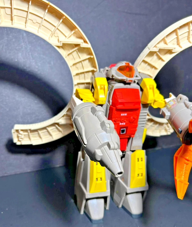 G1 Transformers vintage original OMEGA SUPREME 100% complete Works - Image 4 of 4