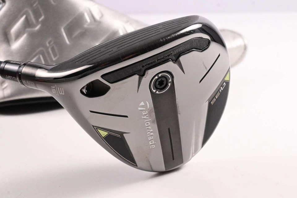 Left Hand Taylormade Qi35 #3 Wood / 15 Degree / Regular Flex Ventus Blue 5 Shaft - Image 2 of 4