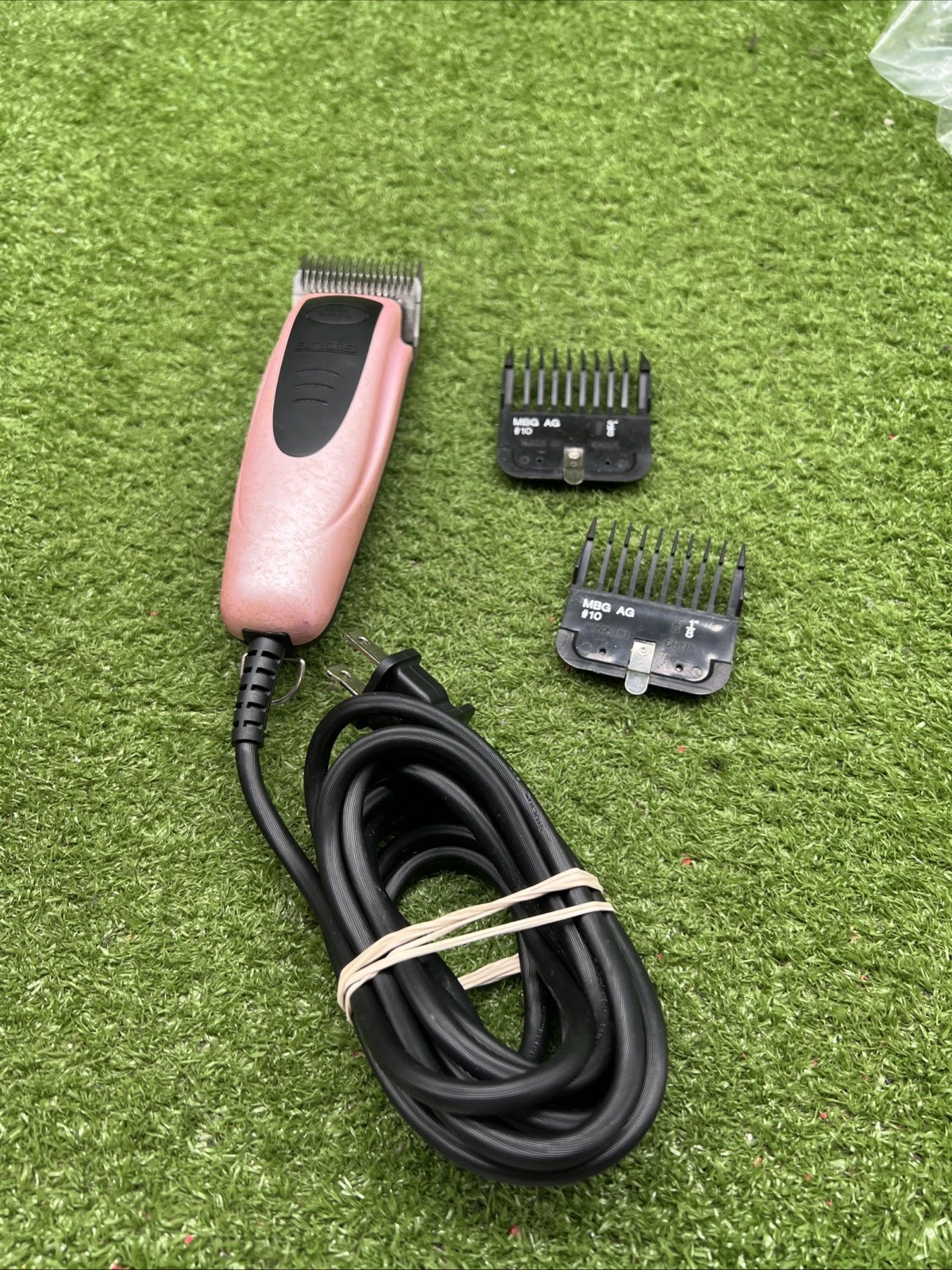 Andis RACD Versa EasyClip Pet Grooming Kit Pink. 20
Opens in a new window or tab