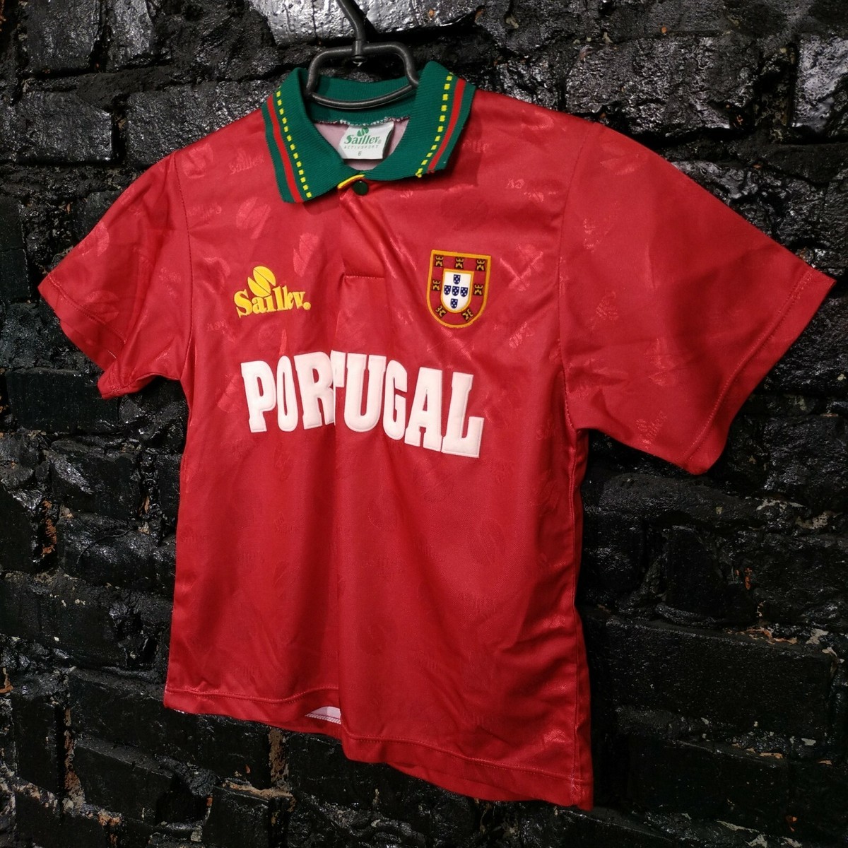 Portugal Vintage Football Jersey Saillev Shirt Multicolor Trikot