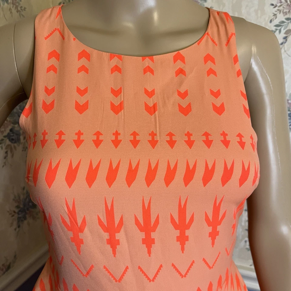 GB Gianni Bini Fit & Flare 橙色无袖滑冰裙,尺寸 XS,全新带标签 — 第 2/4 张图片