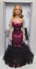 Tonner METRO GLAMOUR SYDNEY CHASE 16" VESTITO BAMBOLA (JL)