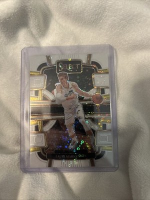 2023-24 Panini Select - Concourse Lauri Markkanen #19 White Disco Prizm /75