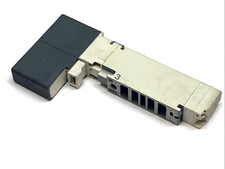 SMC VQC2300N-5 5-Port Solenoid Valve 24VDC 3-Position Closed Center