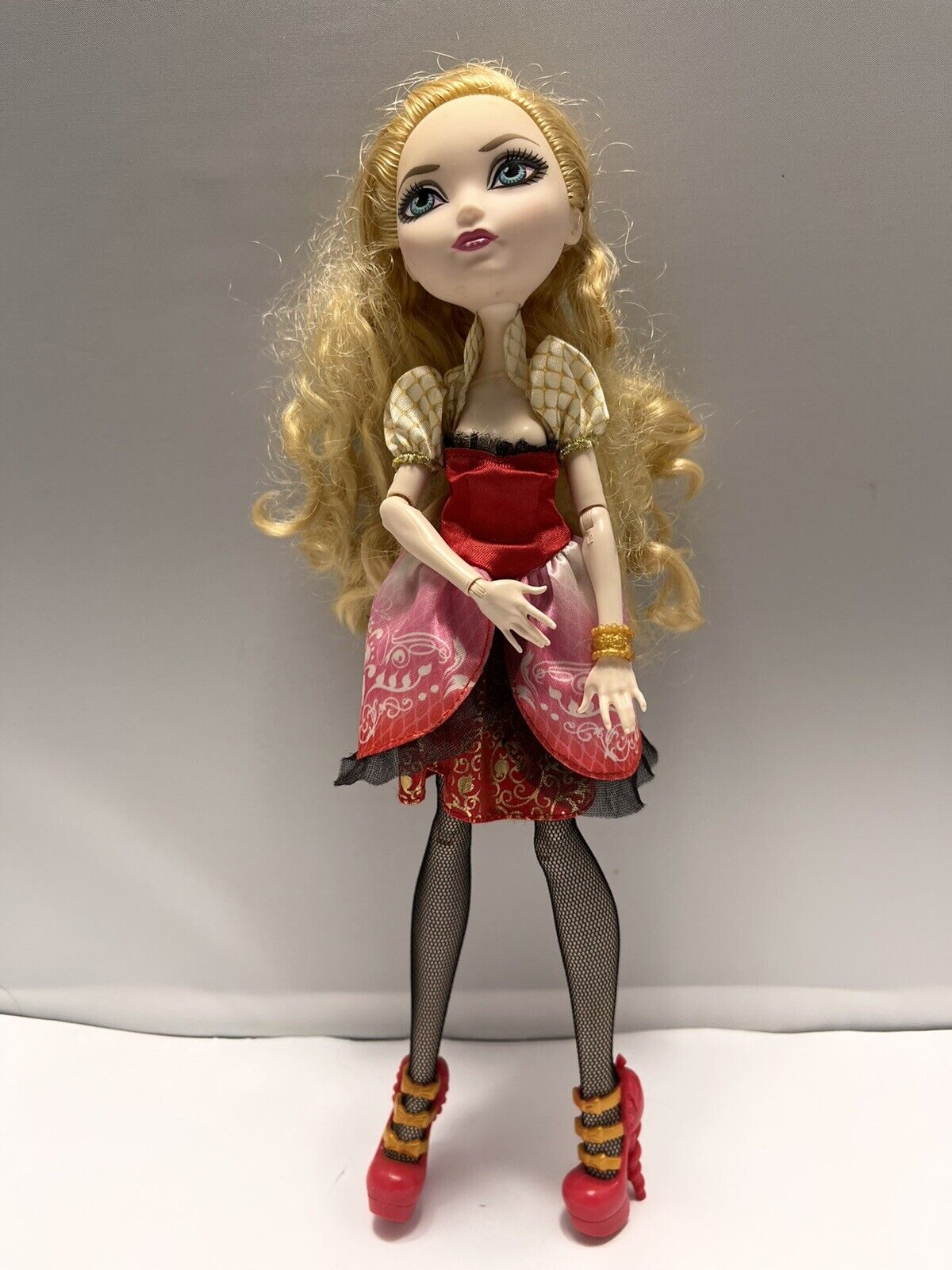 Ever After High Jogo de Dragões Apple White - Mattel em Promoção