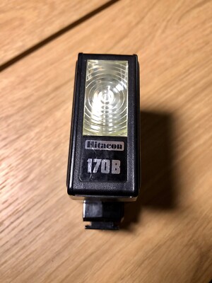 Hitacon 170B Flash Gun Hot Shoe Mount Camera Accessory Universal Untested Blitz