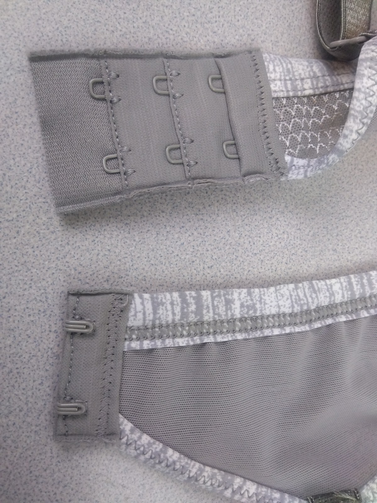 Hanes G521/HB21 Gray Striped Nylon Wire Free T Shirt Bra Size S (1) eBay