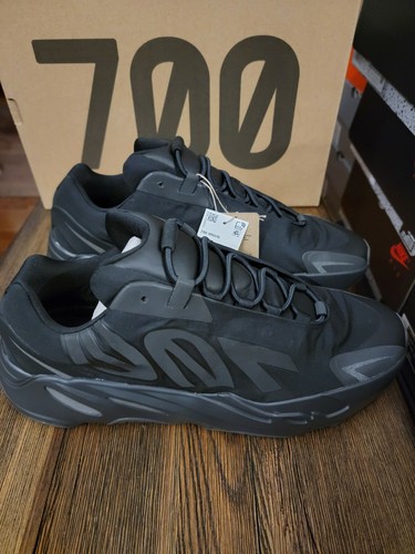 Adidas Yeezy Boost 700 MNVN \