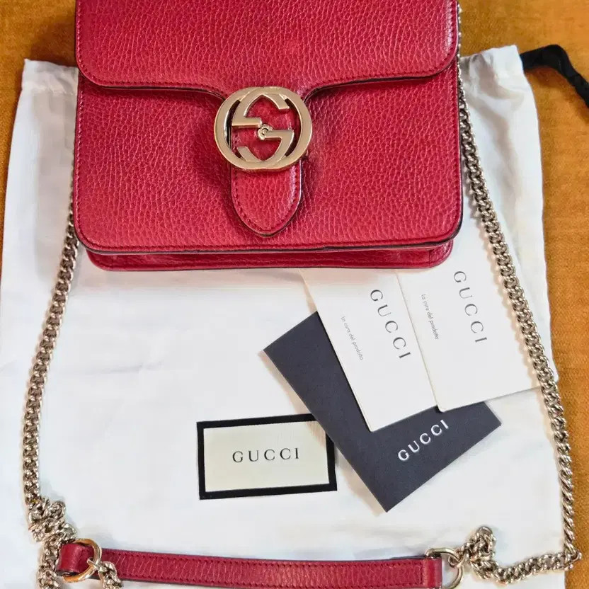 Gucci Interlocking Chain Bag Small Red - Authentic - image 5