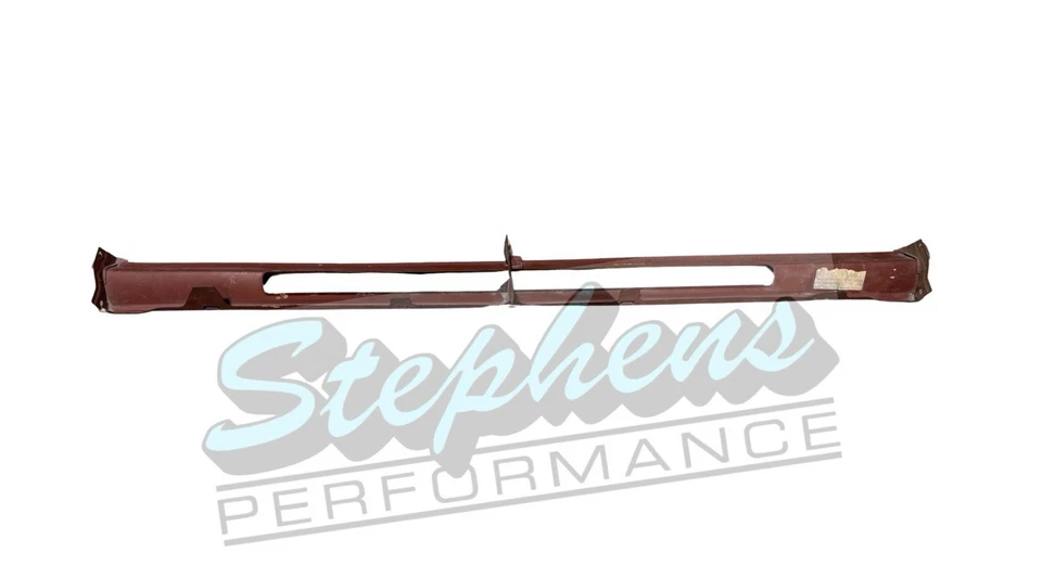 Nuevo de Lote Antiguo 1970-1972 Plymouth Valiant/Panel de Cenefa Delantera Plumero/Panel de Rejilla Inferior NUEVO Foto 2 de 3