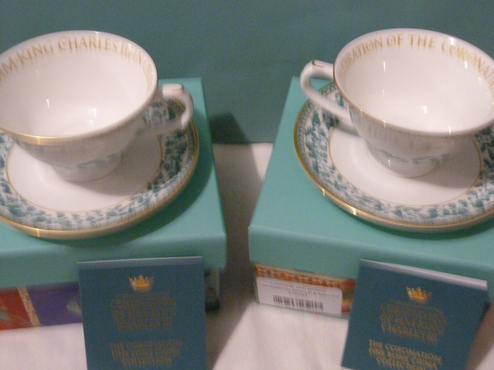 Fortnum&Mason/King's Coronation Teacup and Saucer x 2/Christmas/Ship to