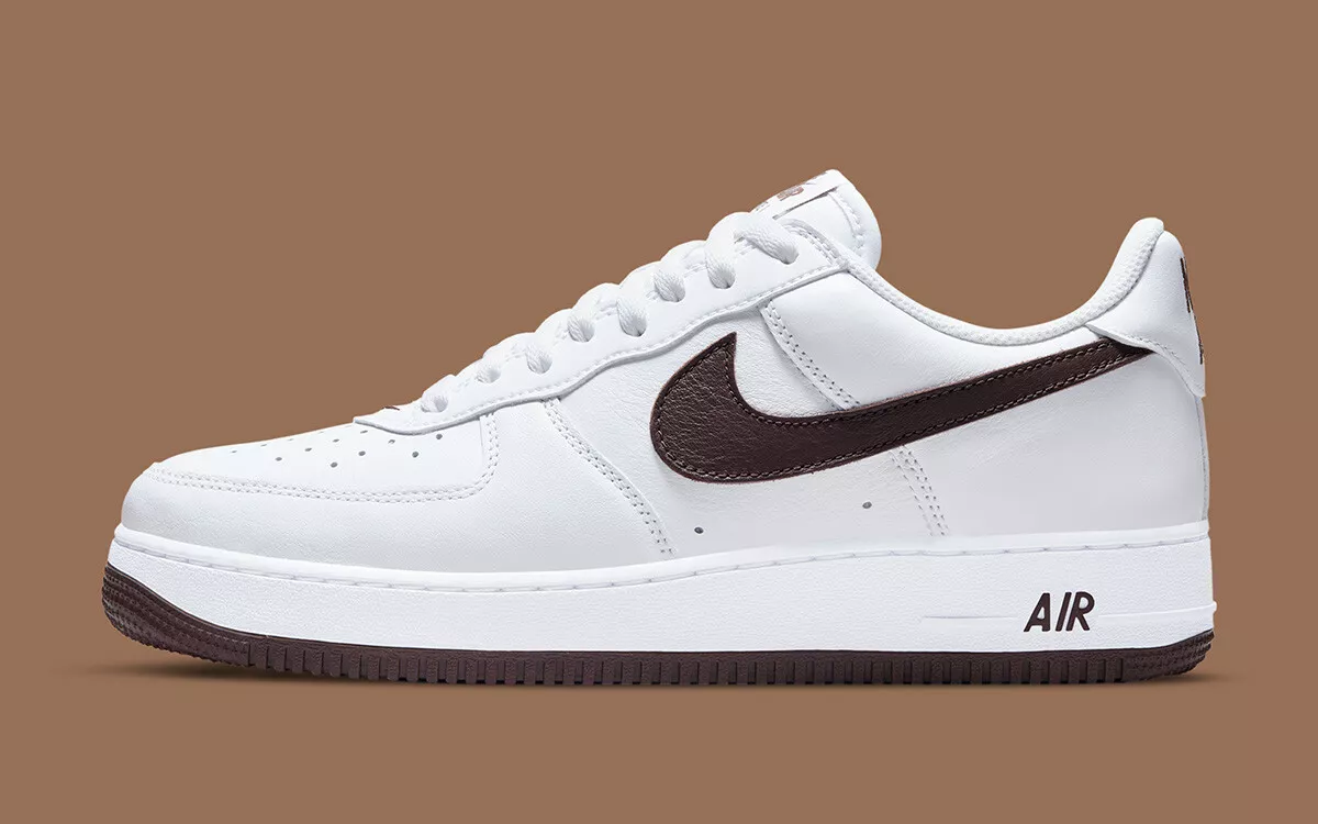 Nike Air Force 1 Low Retro in White - Size 12