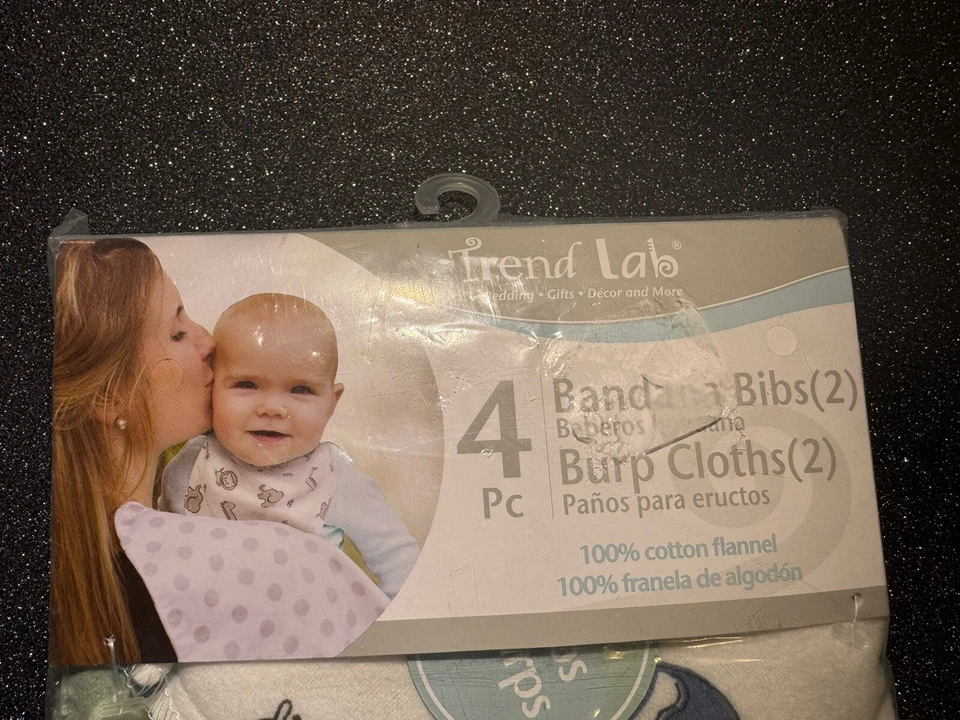 Trend Lab Baby Bandana Bibs(2) & Burp Cloths (2) Pack of 4 Nature/Animals - Image 3 of 3