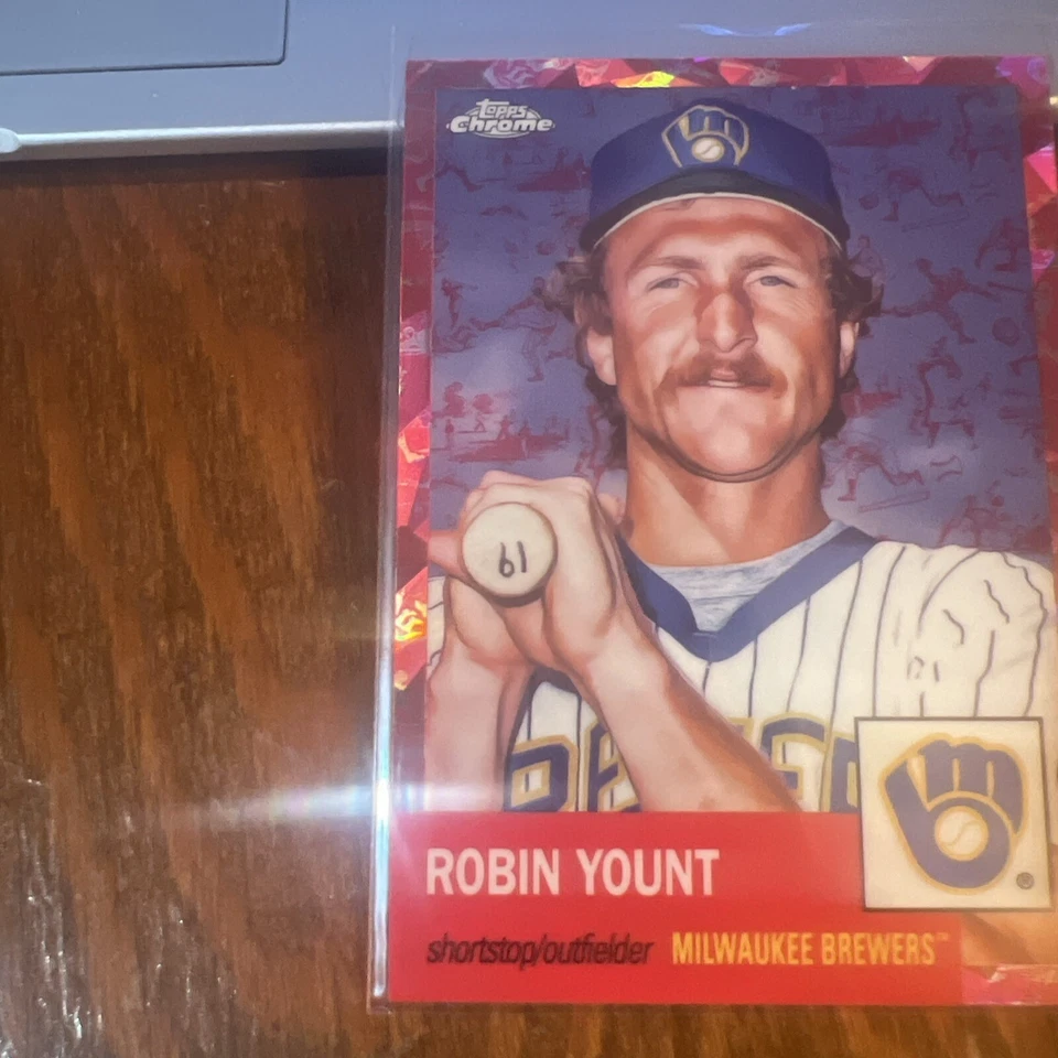 Robin Yount 2022 Topps Chrome Platinum Anniversary Fuchsia Atomic Refractor /100 - Image 3 of 4
