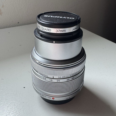 Olympus M.Zuiko 14-42mm f/3.5-5.6 II R MSC Micro 4/3 Zoom 37mm