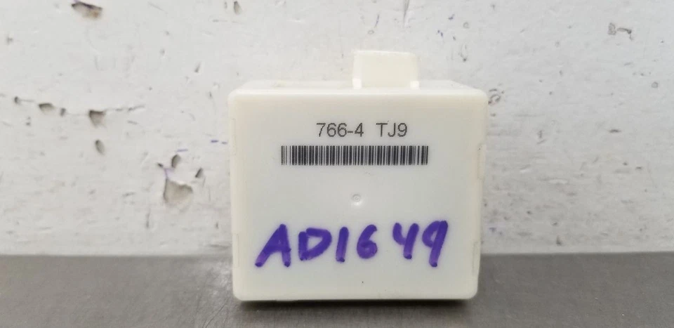 20 TOYOTA TUNDRA ПЕРЕКЛЮЧАТЕЛЬ БЛОКИРОВКИ ПЕРЕДАЧИ МОДУЛЬ УПРАВЛЕНИЯ 766-4 TJ9 - Изображение 2 из 4