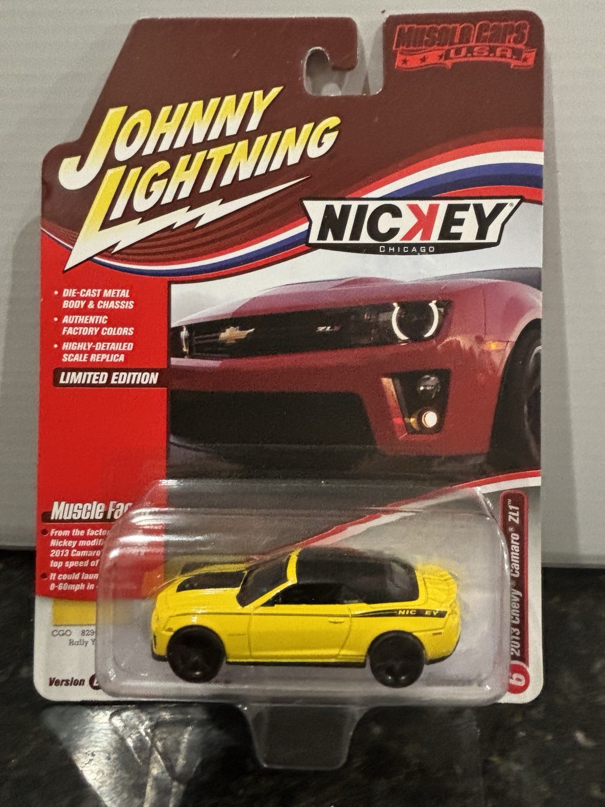 Johnny Lightning Muscle Cars USA 2013 NICKEY Chevrolet Camaro ZL1 Diecast 1/64