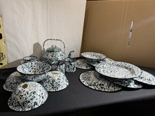 Green & White Speckle Splatter Graniteware/Enamelware 17pcs