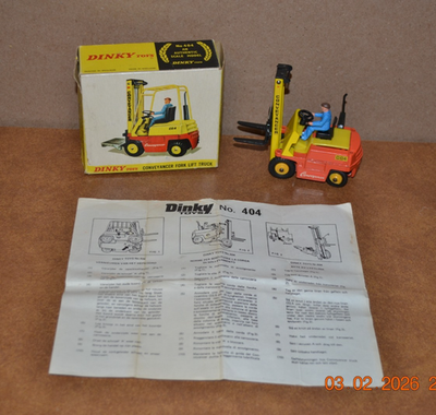 DINKY TOYS Die-Cast #404 Conveyancer Fork Lift Truck & Original