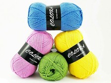 GOMITOLI DI LANA FILATI  PER FERRI E UNCINETTO  COLORA  TRESFERE 