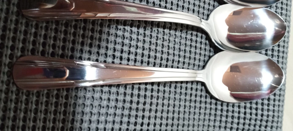 Art Deco HULL Stainless Flatware mixed 19 pieces HUS3 Pattern VeryNice Condition - Image 4 of 4