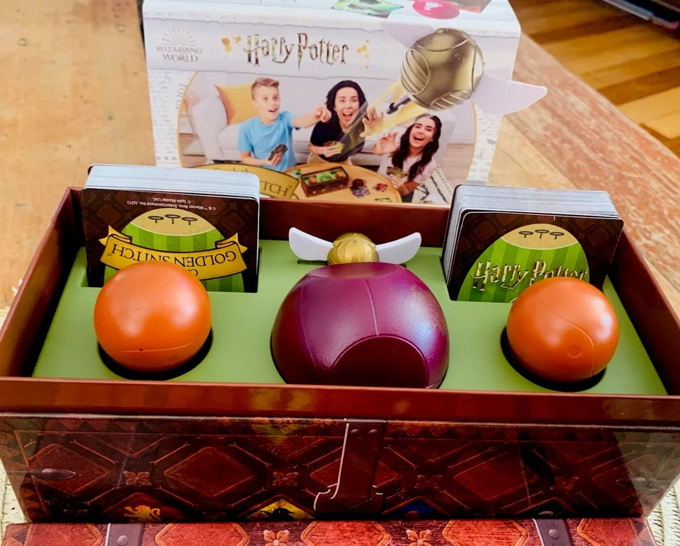 🏵️ Harry Potter - Catch The Golden Snitch, A Quidditch Board Game. Complete Box - Image 2 of 4