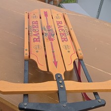 Flexible Flyer Classic Racer 366 Wood Sled w/ Metal Runners Red/Black