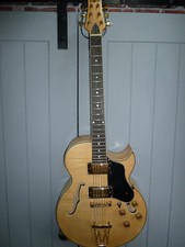 Jazz guitar San Diego Semi Acoustic Guitar by Gear4music, Sunburst