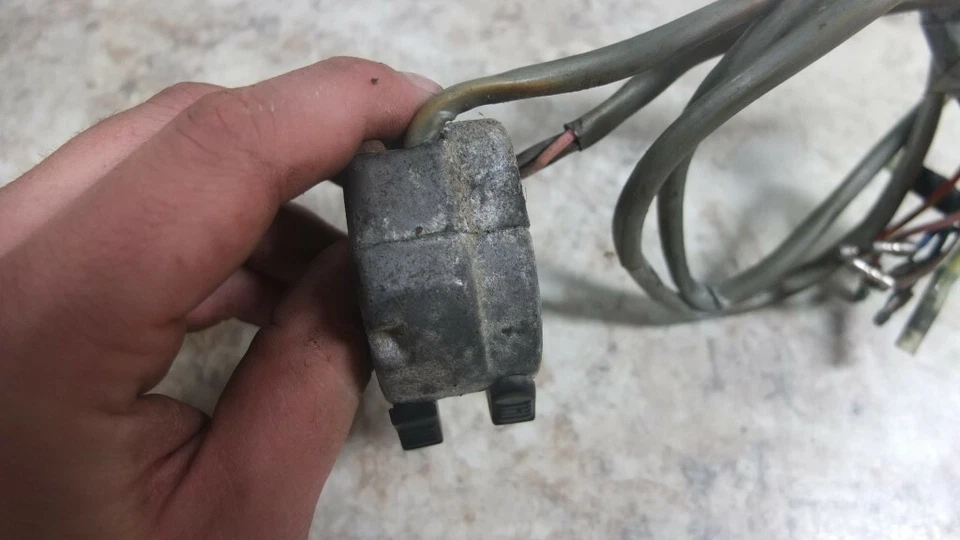 Interruptor de control izquierdo 69 Yamaha YDS6 Y DS6 250 intermitente Foto 4 de 4