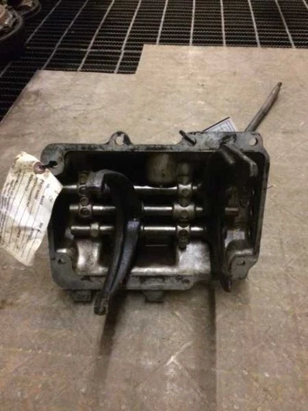 TOP PLATE SHIFTER 4SPEED FITS 1978 FORD F250 4X4 25933 - Image 4 of 4