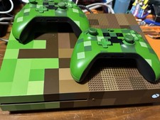 Microsoft Xbox One S Minecraft Limited Edition Bundle 1TB Green