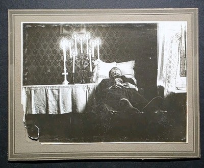 Antique Postmortem Funeral Photo c1900 Candles Parlor Mourning Cabinet Card