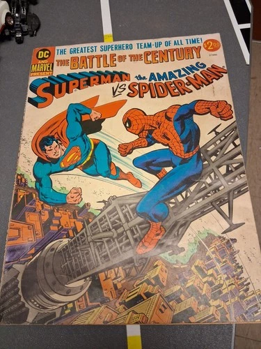 comic book Big Sized, Super Man Vs Spider-Man  Vintage