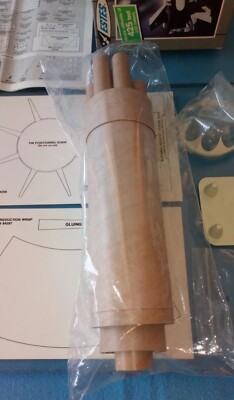 Maquette Fusée Estes Saturn 1b échelle 1/100 - Vintage 1991 #2048 - MIB