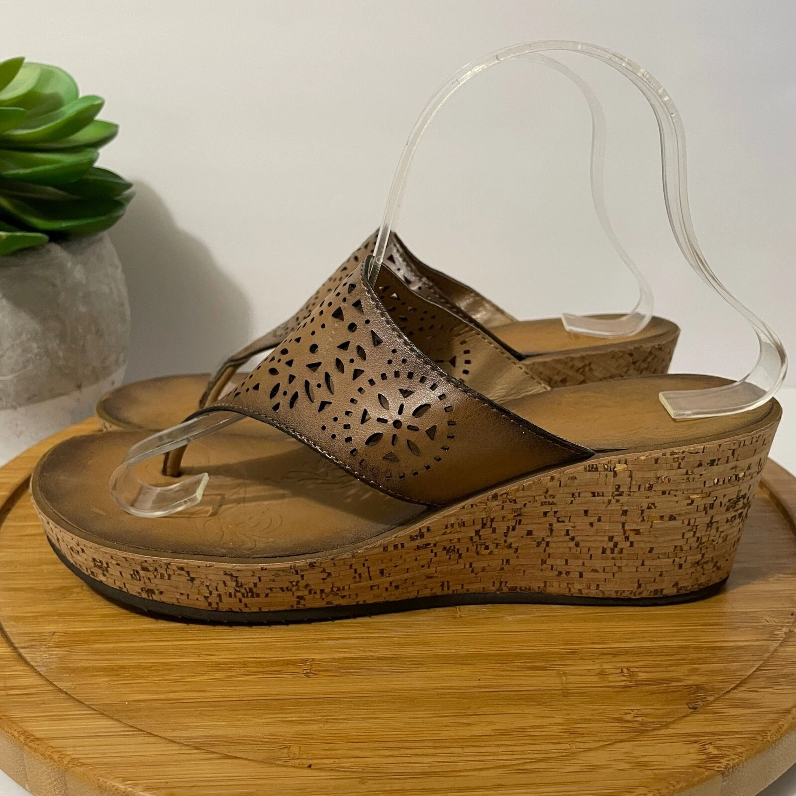 Sandali Clarks Mimmey Charm Sughero Zeppa Tanga Marrone Taglio Laser Slides Taglia 8 5M