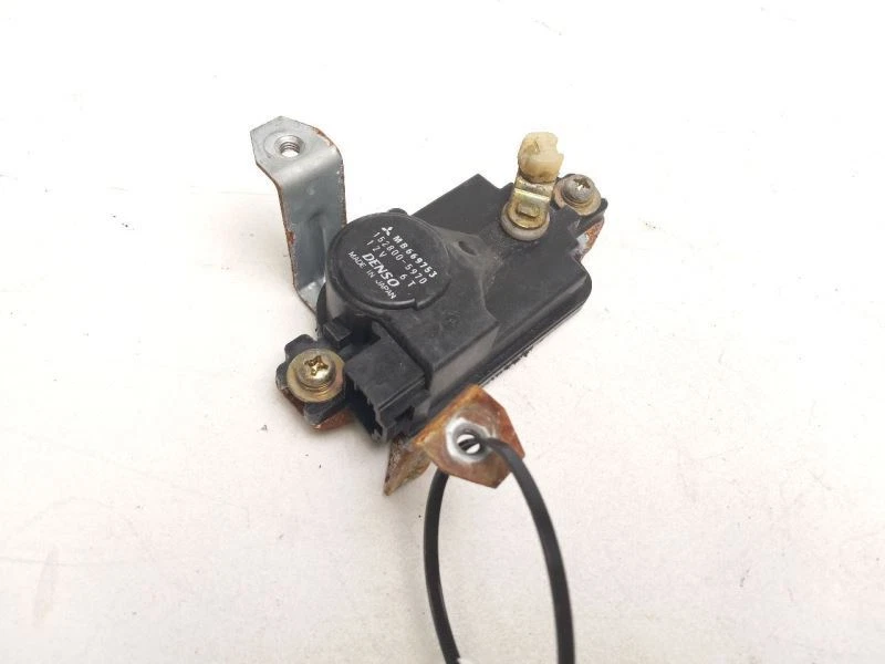 1998 - 2000 MITSUBISHI MONTERO REAR LEFT DOOR LOCK ACTUATOR - Image 3 of 4
