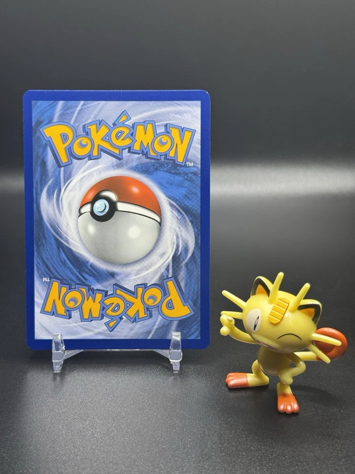 Jolteon V SWSH151 SWSH: Sword & Shield Promo Cards Holo - Image 2 of 2