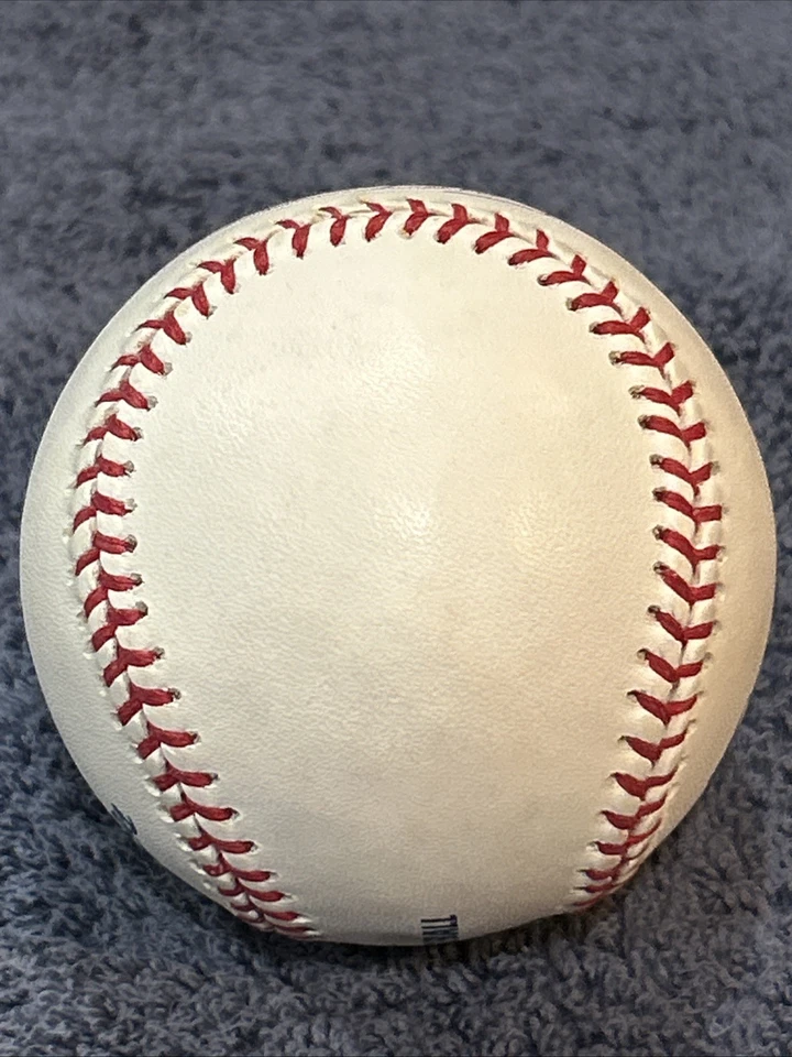 Pelota de béisbol autografiada firmada por José Tabata K Foto 4 de 4