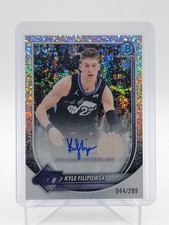 KYLE FILIPOWSKI 2025-26 BOWMAN CHROME SPECKLE REFRACTOR ROOKIE AUTO /299 Q6383