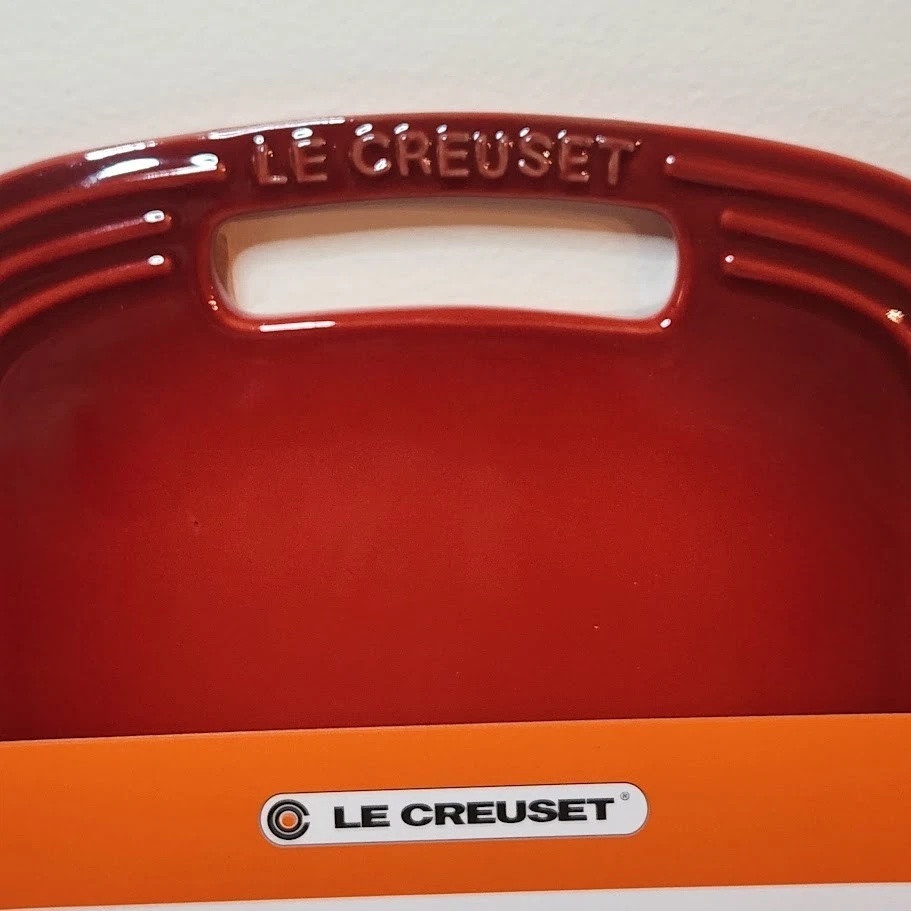 Bandeja de gres rojo Le Creuset Cerise tabla para servir queso 12,25 x 8,75 plato nuevo con etiquetas Foto 3 de 4