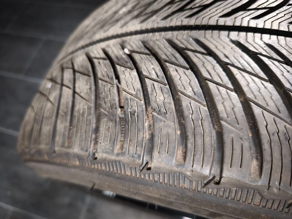 1 Komplettrad Winter 245/45R17 Mercedes C-Klasse w206 17" Alufelge - Bild 3 von 3