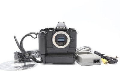 [MINT] Olympus OM-D E M5 Mirrorless Camera with Battery, Battery grip & Charger