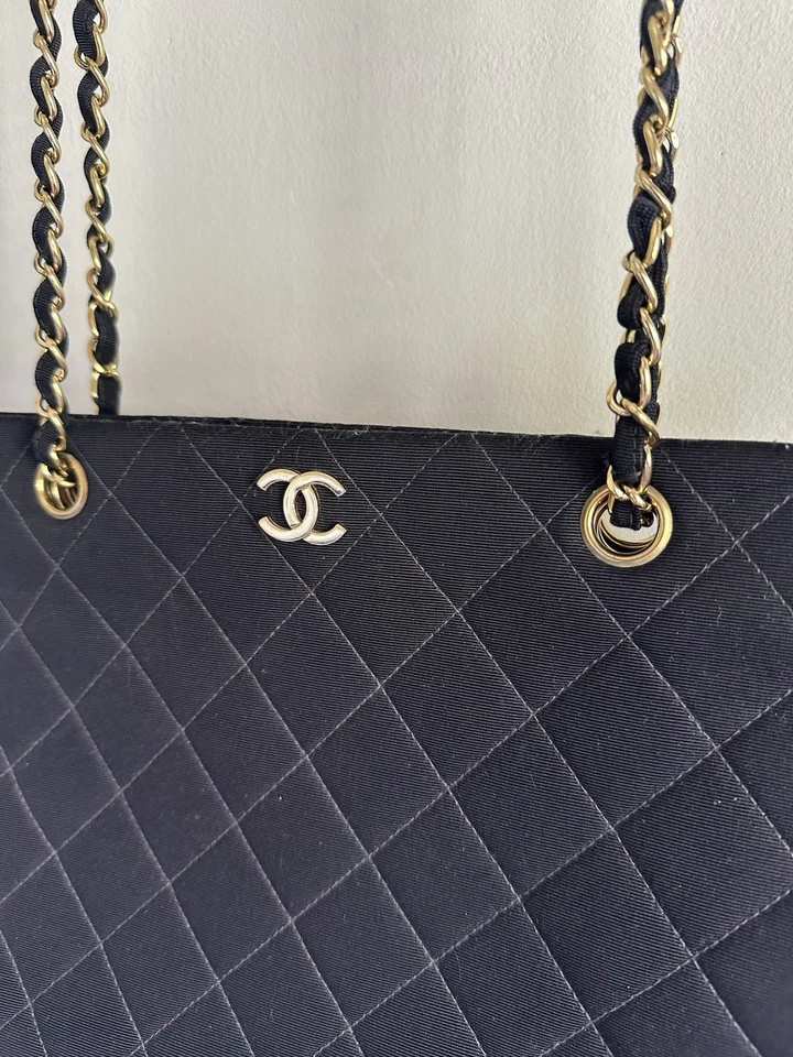 Auténtico bolso de hombro vintage años 90 CHANEL Matelasse cadena tela nailon negro dorado CC Foto 3 de 4