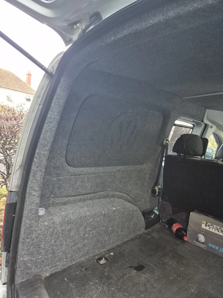 VW Caddy Kombi 2.0 - Maxi *Stage 1 Revo Remap* - ££'s Spent - Image 3 of 4