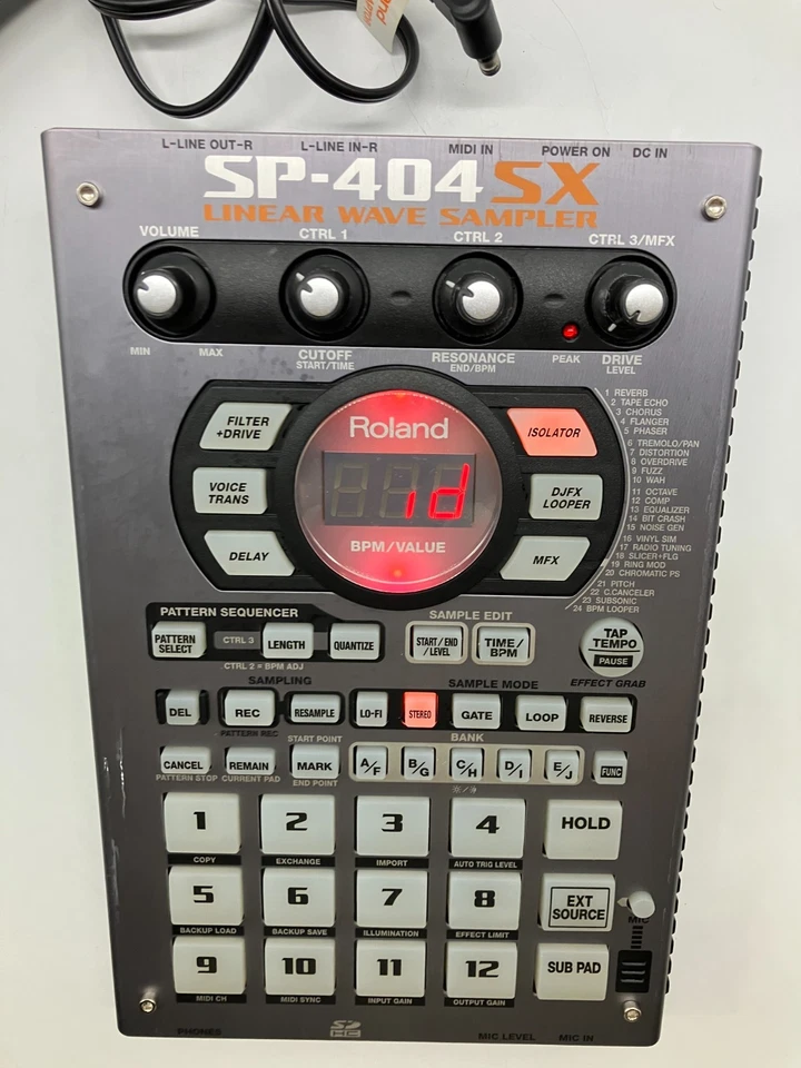 Roland SP-404SX Linear Wave Sampler 2013 w/Adapter Working B8C0392 - Image 3 of 4