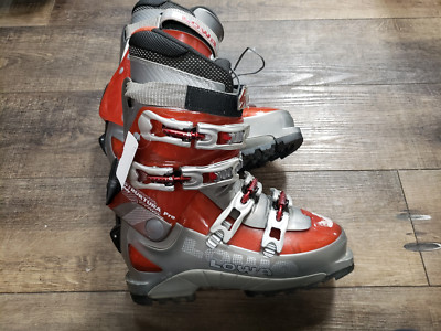 Lowa Skuktura Pro lady AT ski boots women 8 25.5
